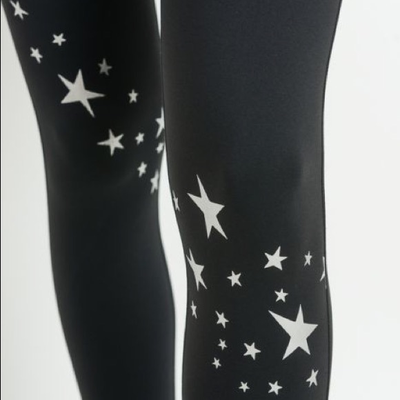 🛍LAST 1!! High Waisted Stargazer Leggings⭐️ - Picture 5 of 5